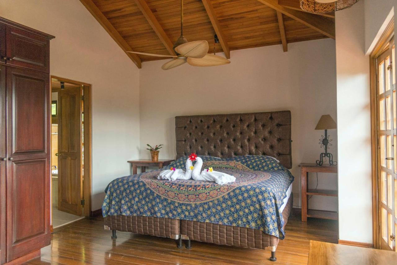 Luna Inn B&B Ciudad Cariari Eksteriør bilde