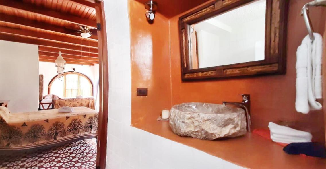 Luna Inn B&B Ciudad Cariari Eksteriør bilde