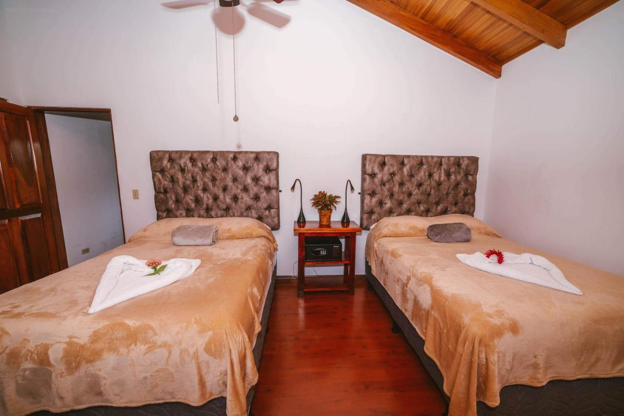 Luna Inn B&B Ciudad Cariari Eksteriør bilde